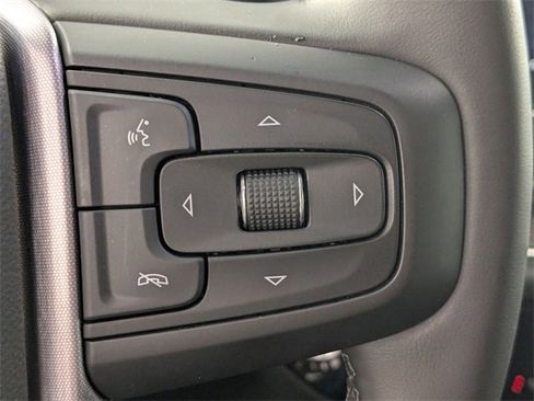 Used 2025 GMC Sierra 1500 SLT image 17