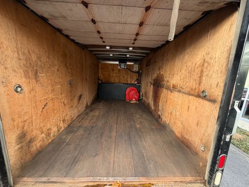 Used 2015 Ford F550 4x4 Regular Cab Super Duty image 25