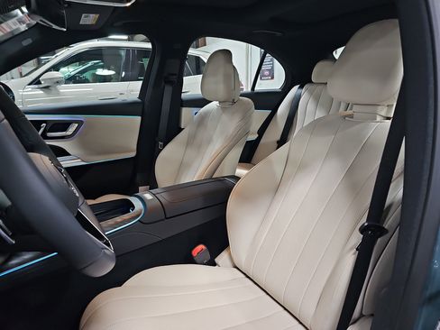 New 2026 Mercedes-Benz E 350 4MATIC Sedan image 16