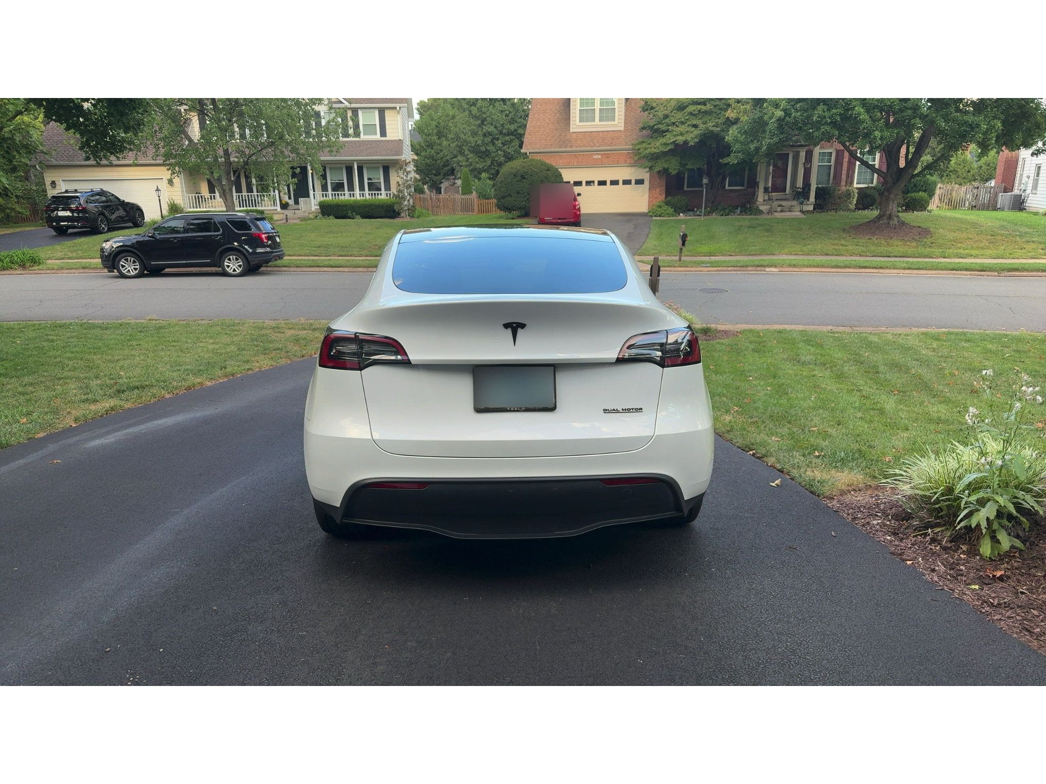 Used 2023 Tesla Model Y Long Range AWD/4WD image 4