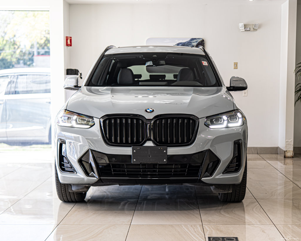 Used 2024 BMW X3 xDrive30i AWD/4WD image 2
