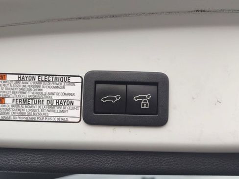 Used 2023 Toyota Corolla Cross AWD Hybrid w/ Convenience Package image 10