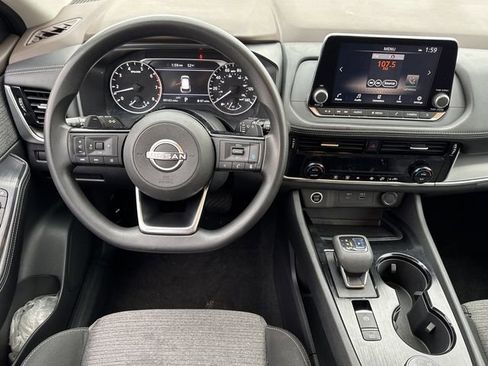 Used 2022 Nissan Rogue SV AWD/4WD image 14