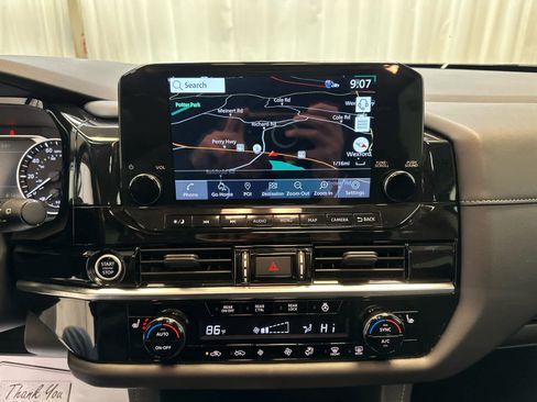 Certified 2023 Nissan Pathfinder SL w/ SL Premium Package image 7