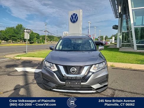 Used 2018 Nissan Rogue SV AWD/4WD image 2