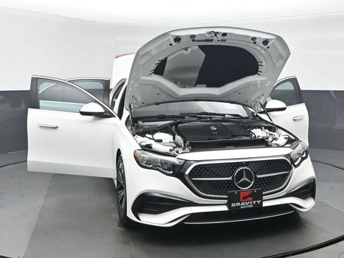 Used 2024 Mercedes-Benz E 350 4MATIC Sedan image 40