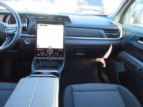 Used 2025 GMC Terrain Elevation image 12