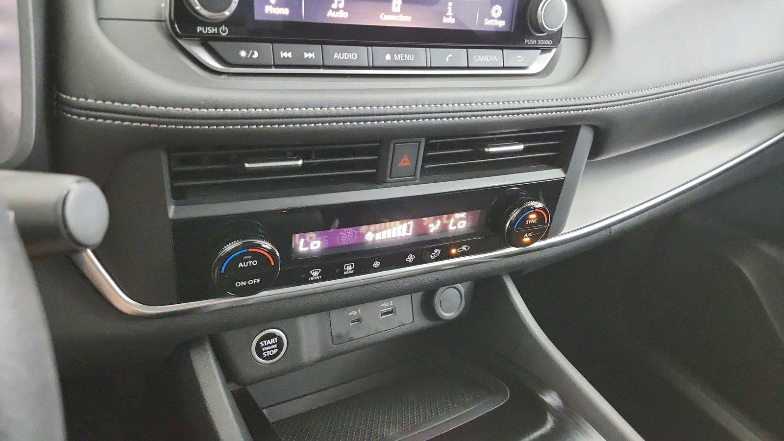 Certified 2023 Nissan Rogue SV FWD image 32