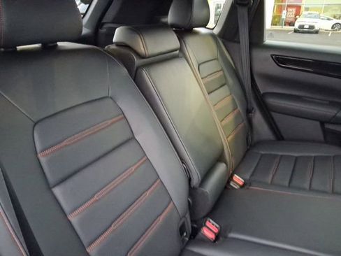 Used 2025 Honda CR-V Sport Touring image 9