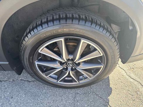Used 2018 MAZDA CX-5 Touring w/ Preferred Equipment Package image 8