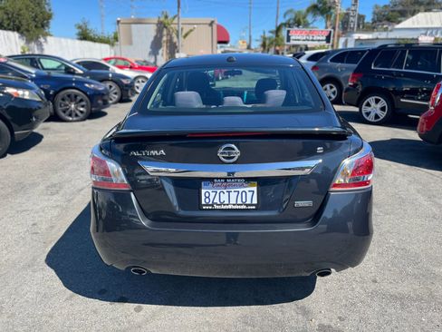Used 2015 Nissan Altima 2.5 S w/ Special Edition Package FWD image 6