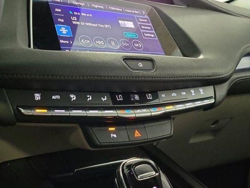 Certified 2023 Cadillac XT4 Luxury FWD image 26