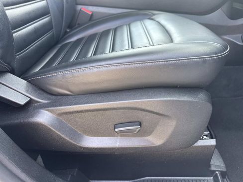 Used 2024 Ford Edge SEL image 12