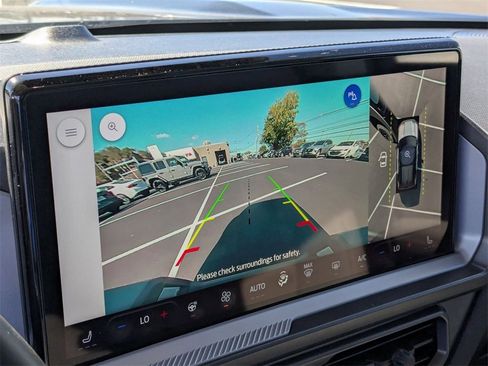 Used 2025 Ford Bronco Sport Badlands image 28