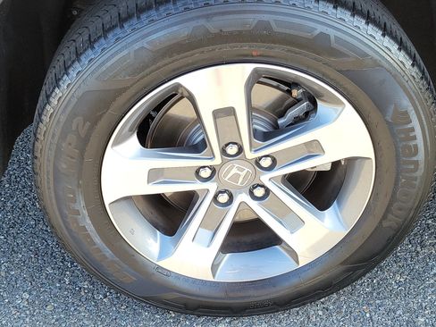 Used 2024 Honda Pilot EX-L image 25