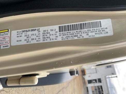 Used 2011 Jeep Wrangler Unlimited Sahara w/ Dual Top Group image 26