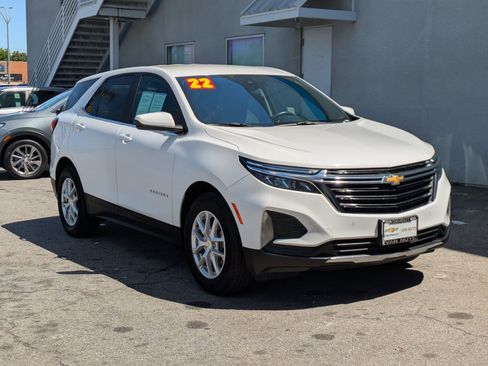 Certified 2022 Chevrolet Equinox LT FWD image 3