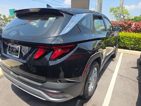 Used 2026 Hyundai Tucson SE FWD image 2