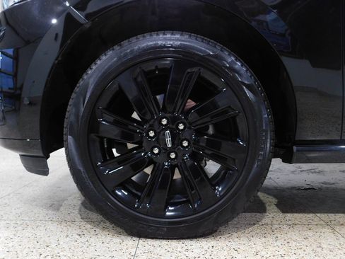 Used 2024 Lincoln Navigator L Reserve w/ Equipment Group 201A image 23