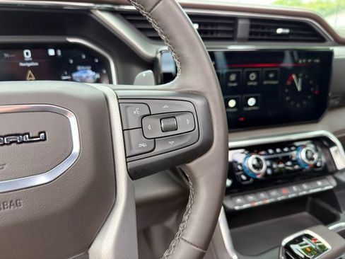 Used 2023 GMC Sierra 1500 Denali w/ Denali Reserve Package AWD/4WD image 42