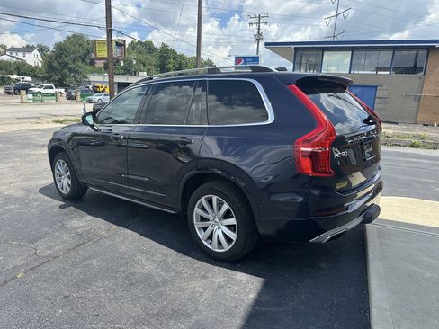 Used 2017 Volvo XC90 T6 Momentum w/ Vision Package AWD/4WD image 6