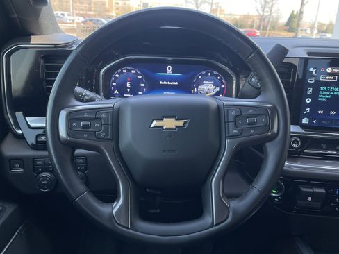 Used 2024 Chevrolet Silverado 2500 High Country w/ High Country Premium Package image 17