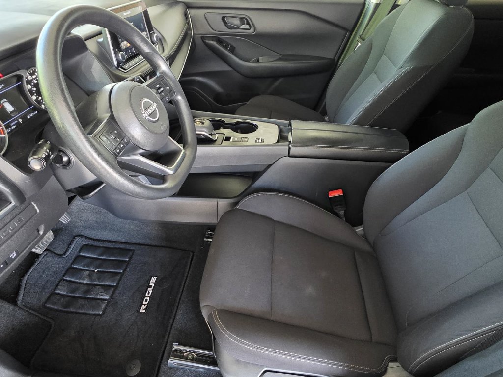 Used 2024 Nissan Rogue S FWD image 7