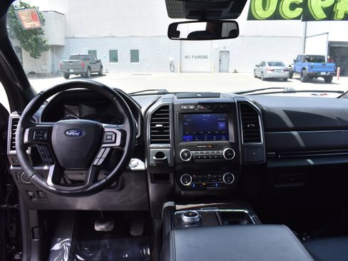 Used 2021 Ford Expedition Limited AWD/4WD image 34