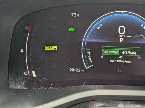 Used 2025 Toyota Camry SE image 18