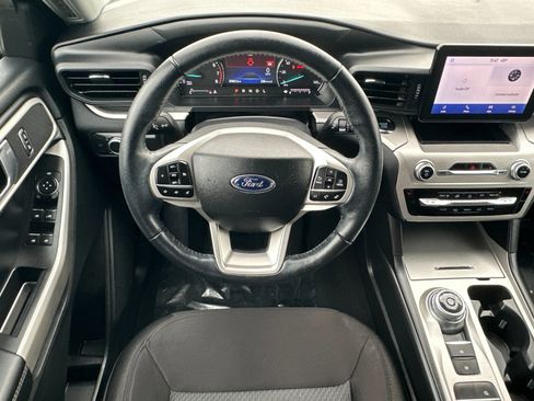 Certified 2022 Ford Explorer XLT image 15