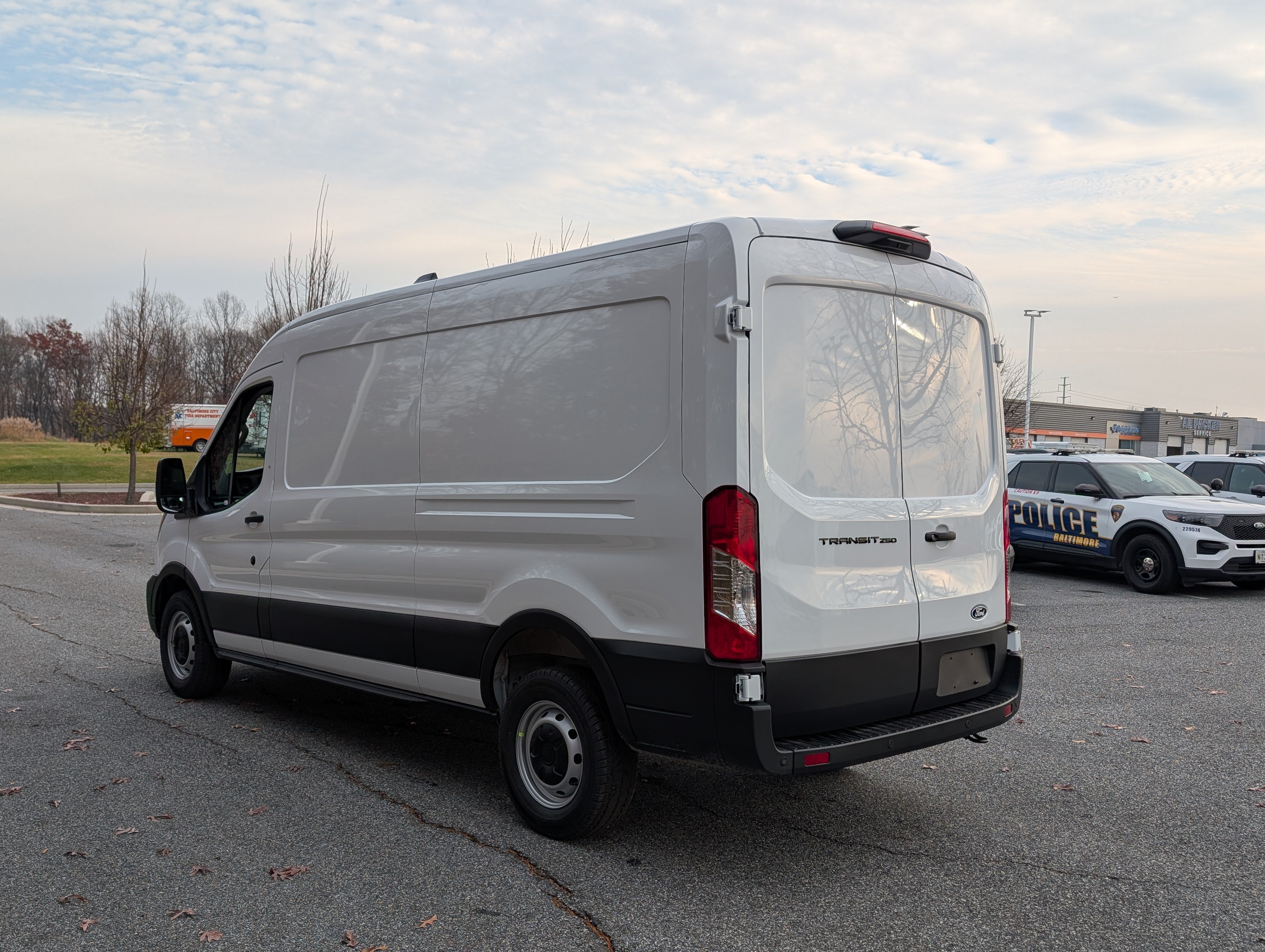 New 2026 Ford Transit 250 148 Medium Roof w/ Load Area Protection Package RWD image 3