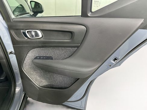 Used 2023 Volvo XC40 B5 Plus w/ Climate Package AWD/4WD image 29