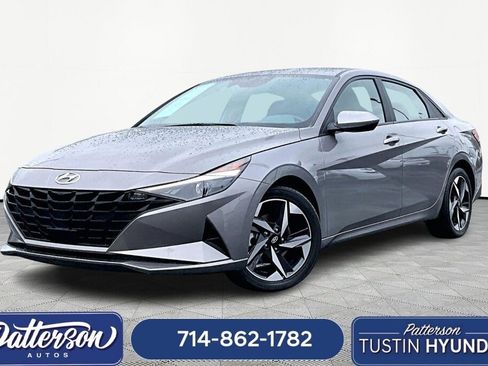 Certified 2023 Hyundai Elantra SEL w/ Convenience Package image 1