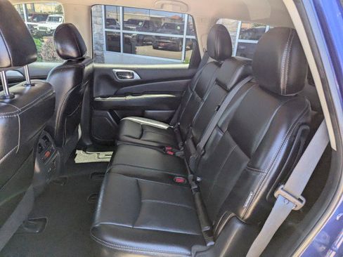 Used 2020 Nissan Pathfinder SL AWD/4WD image 25