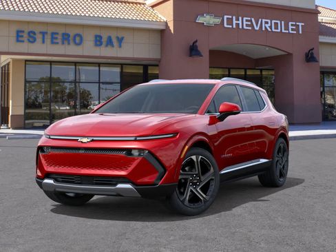 New 2025 Chevrolet Equinox EV LT image 6