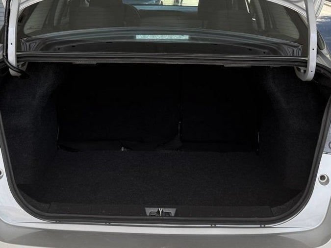 Used 2025 Nissan Versa SV FWD image 32