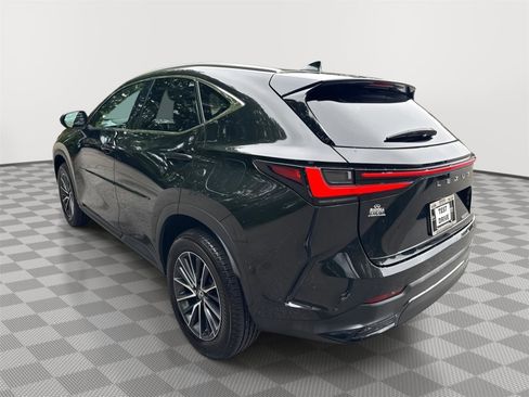 Used 2025 Lexus NX 250 FWD w/ Towing Package (2000 Lbs) image 8