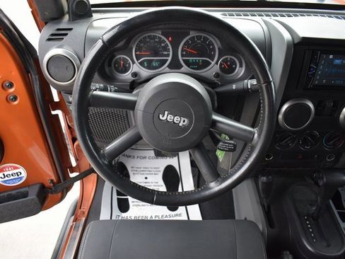 Used 2010 Jeep Wrangler Mountain image 19