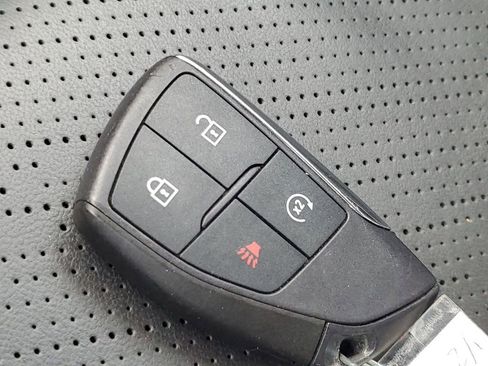 Used 2025 Buick Envision Sport Touring image 38