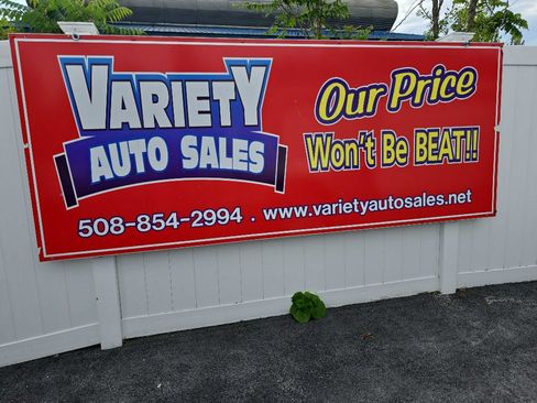 Used 2023 Chevrolet Silverado 1500 LT AWD/4WD image 5