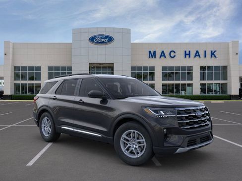 New 2025 Ford Explorer Active w/ Active Comfort Package image 7