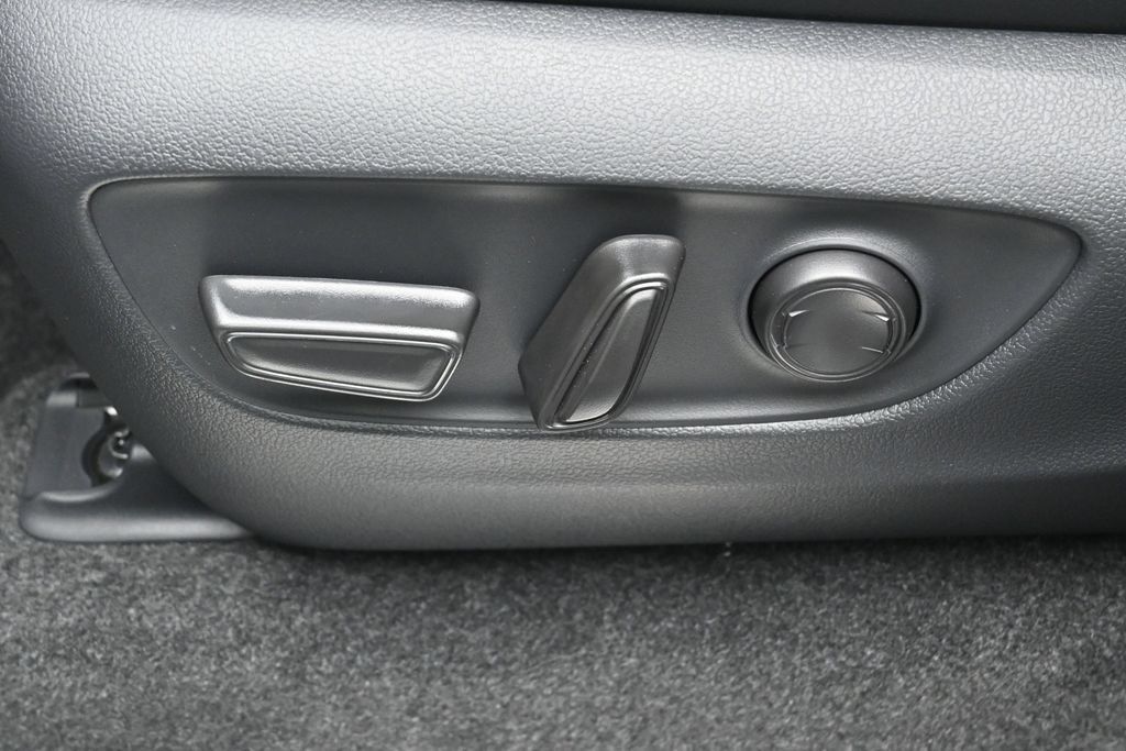 Certified 2027 Toyota Land Cruiser AWD/4WD image 10