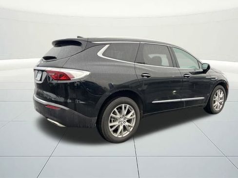 Used 2023 Buick Enclave Premium image 5
