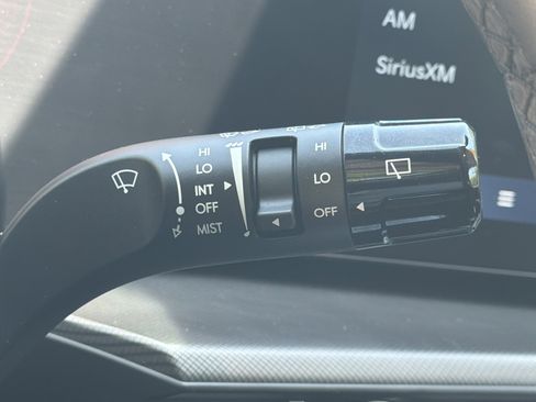 Used 2024 Hyundai Santa Fe SEL FWD image 10