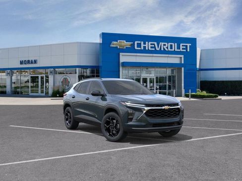 New 2026 Chevrolet Trax LT image 1