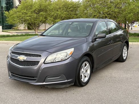 Used 2013 Chevrolet Malibu LS w/ Protection Package FWD image 3