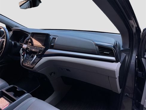 Used 2023 Honda Odyssey Touring image 31
