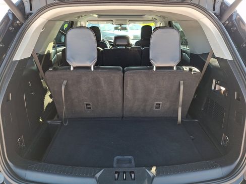 Certified 2022 Ford Explorer XLT w/ Equipment Group 202A image 30