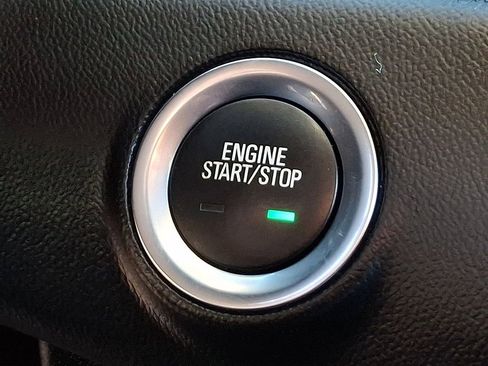 Used 2019 GMC Terrain Denali w/ Advanced Safety Package image 27