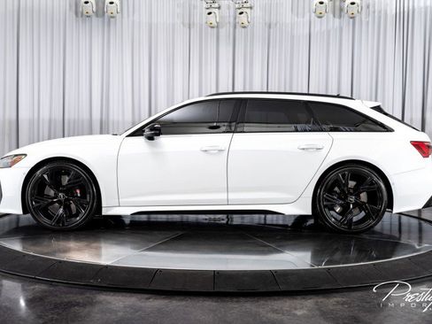 Used 2022 Audi RS 6 w/ Executive Package image 10